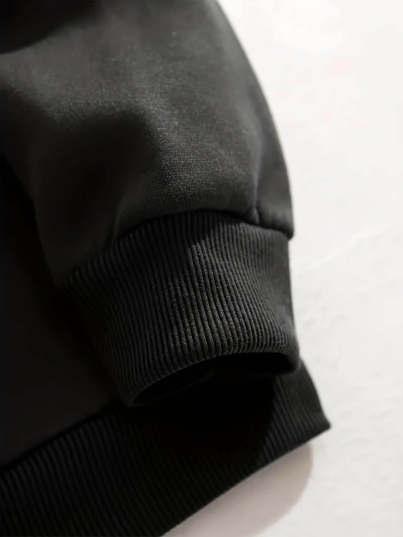 "It Wasn't Me" Funny Christmas Tree Sweatshirt - Grey Crewneck